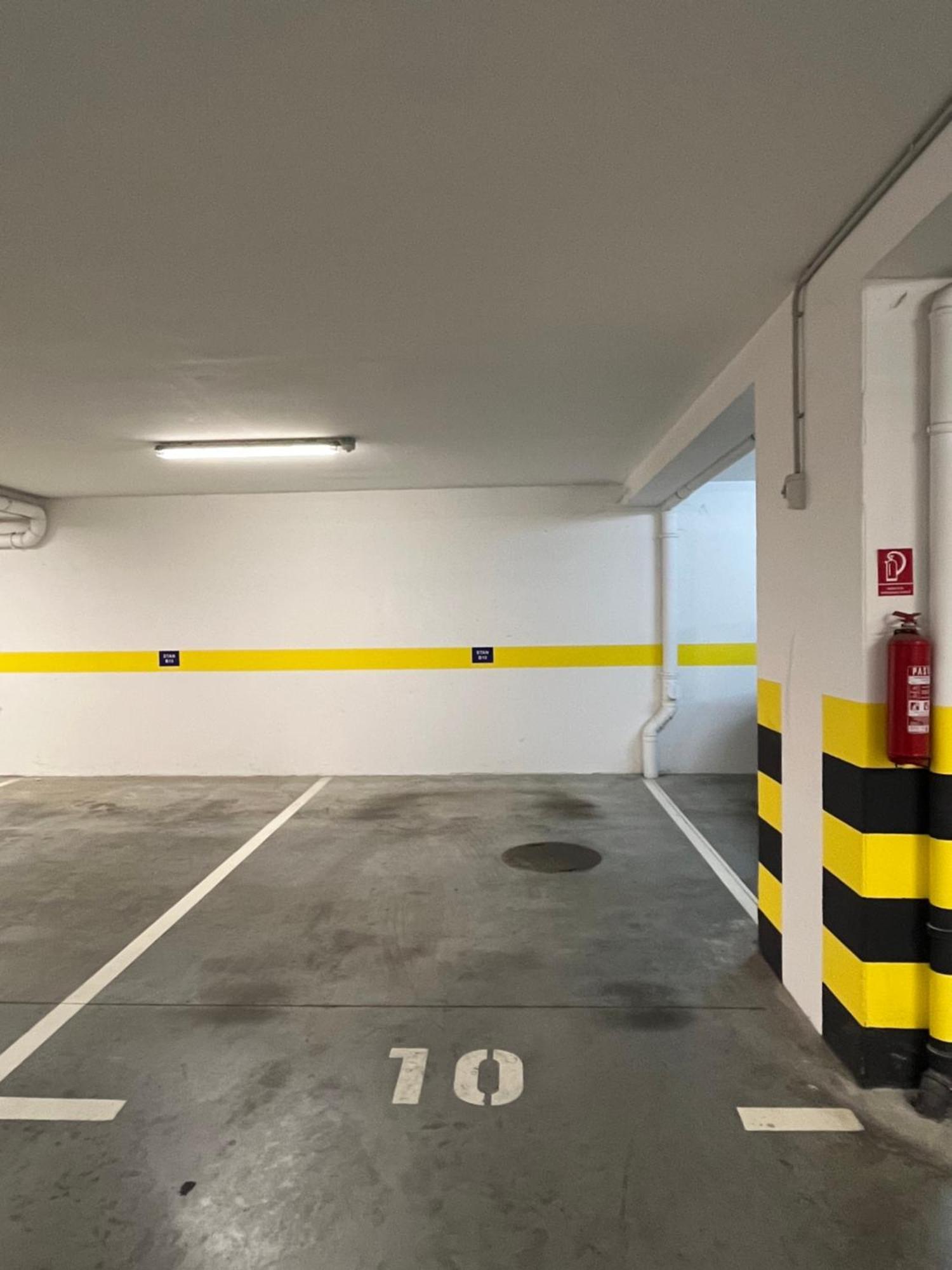 Luxury Apartment Rinos - Free Garage Parking Split Exterior photo